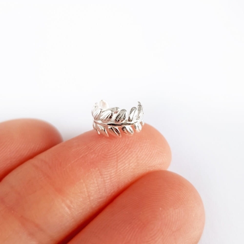 Nausznica listki srebro p.925