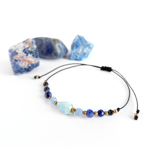 Bransoletka larimar, jadeit, sodalit, lapis lazuli, spinel i hematyt na czarnym sznurku
