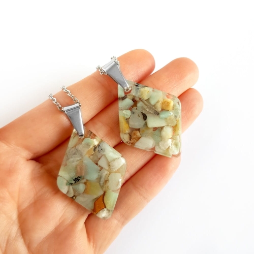 Naszyjnik amazonit romb stal chirurgiczna Sparkles amazonite