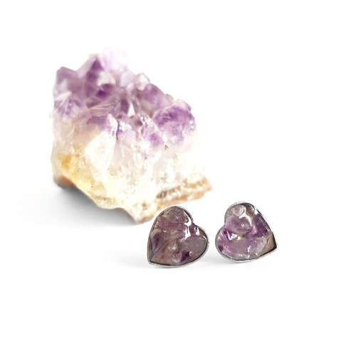 Kolczyki sztyfty serduszka ametyst w żywicy stal chirurgiczna Sparkles amethyst