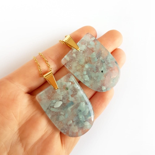 Naszyjnik akwamaryn na złotym łańcuszku stal chirurgiczna Sparkles aquamarine