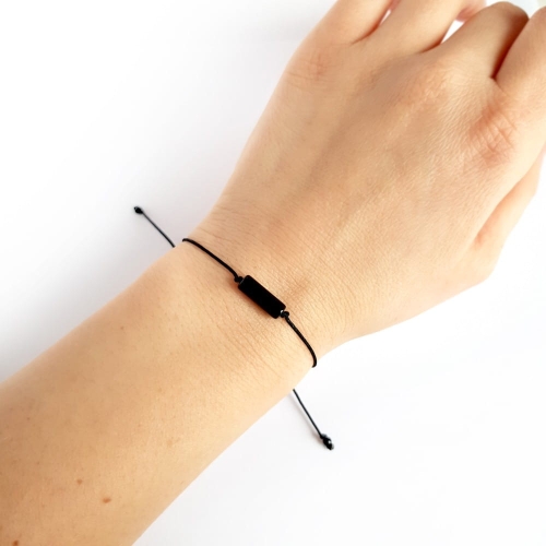 Bransoletka czarny onyks patyczek na czarnym sznurku Black stick