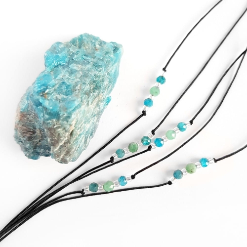 Bransoletka szmaragd i apatyt na czarnym sznurku Lunar Wasat