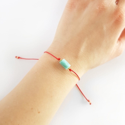 WishYouLuck amazonit bryłka i pozłacane srebro p.925 bransoletka szczęścia na czerwonym sznurku