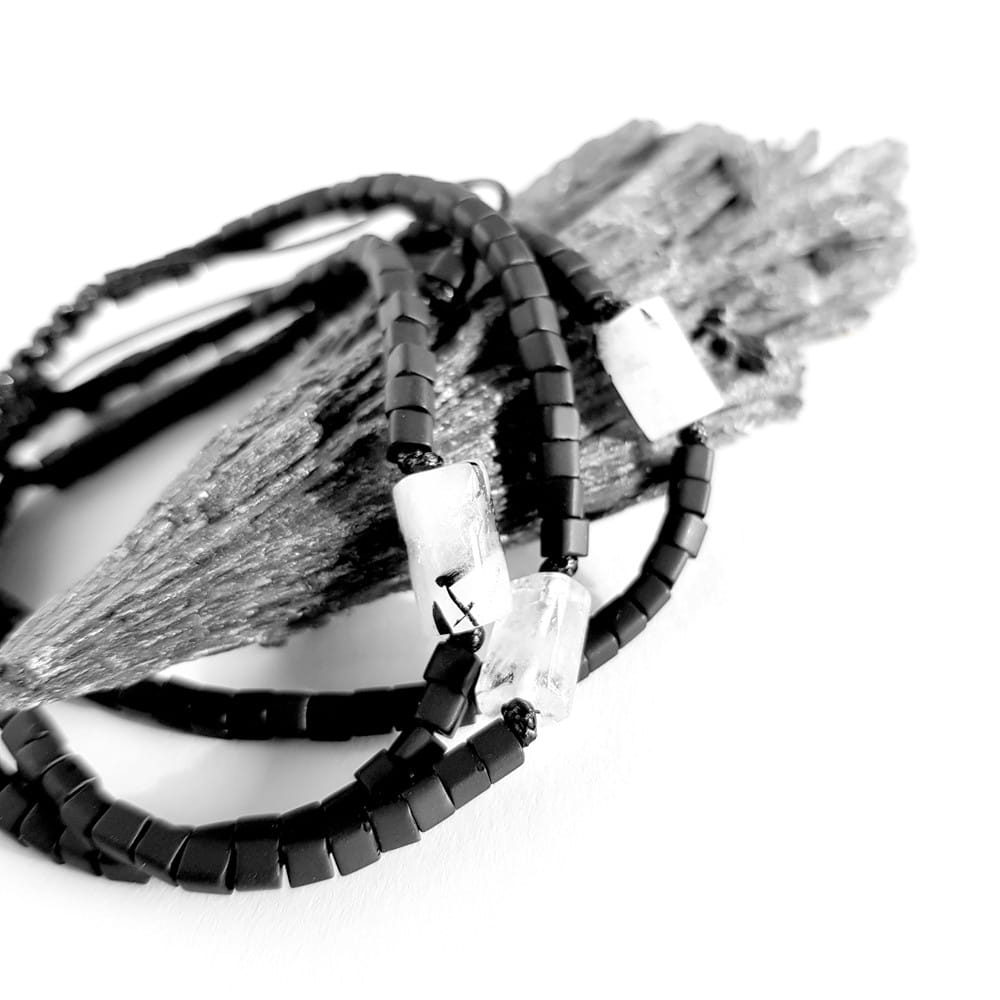 Męska bransoletka na sznurku kwarc z czarnym turmalinem Little quartz nugget matte black