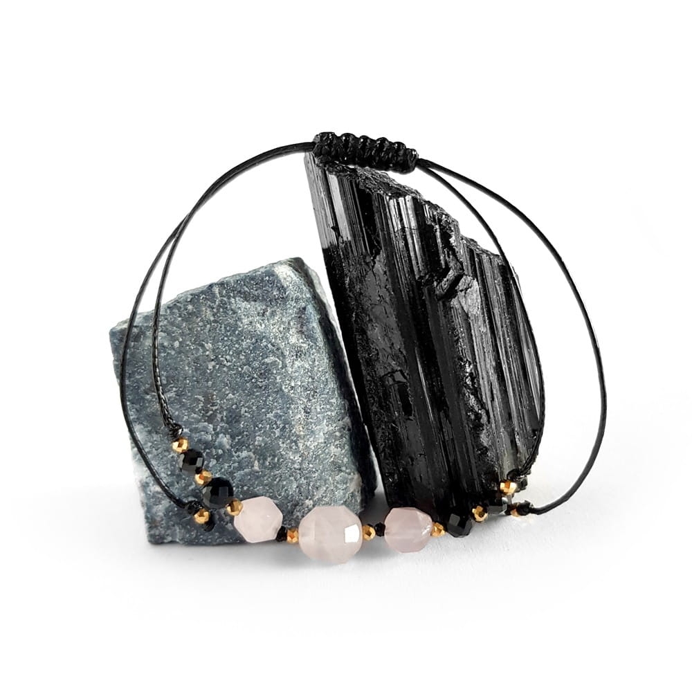 Bransoletka kwarc różowy, czarny turmalin i hematyt na czarnym sznurku