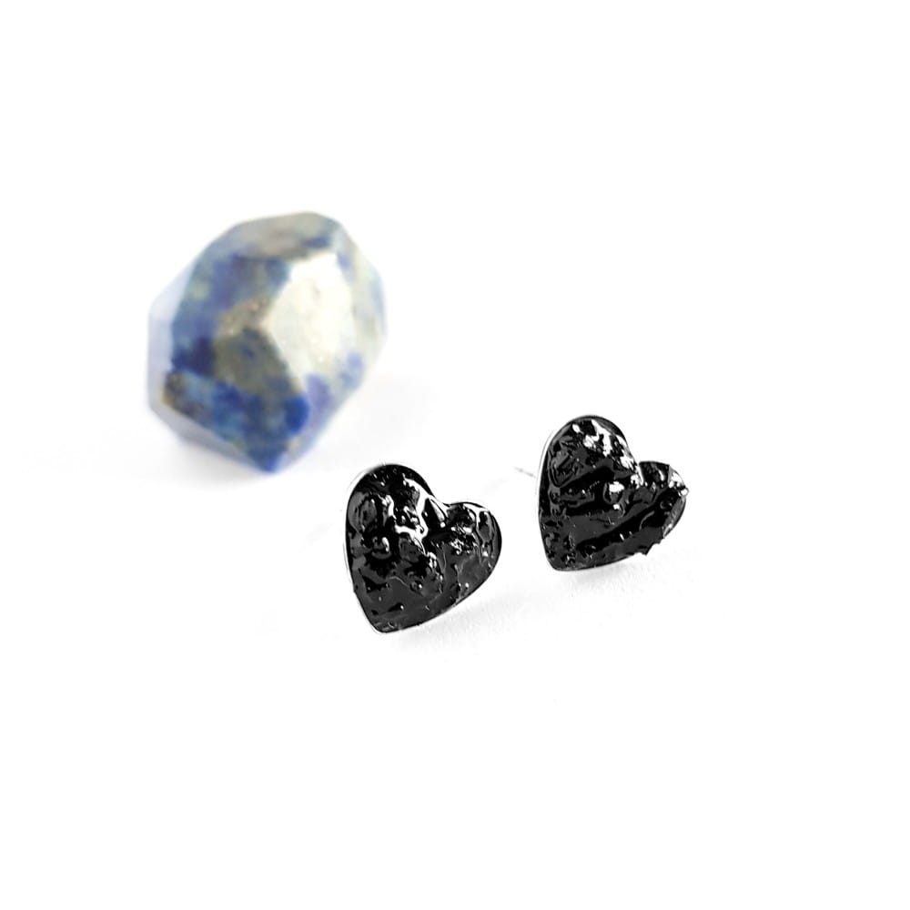 Kolczyki sztyfty serca czarny turmalin w żywicy srebro p.925 Sparkles black