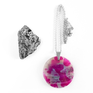 Naszyjnik unikat różowy agat medalion stal chirurgiczna