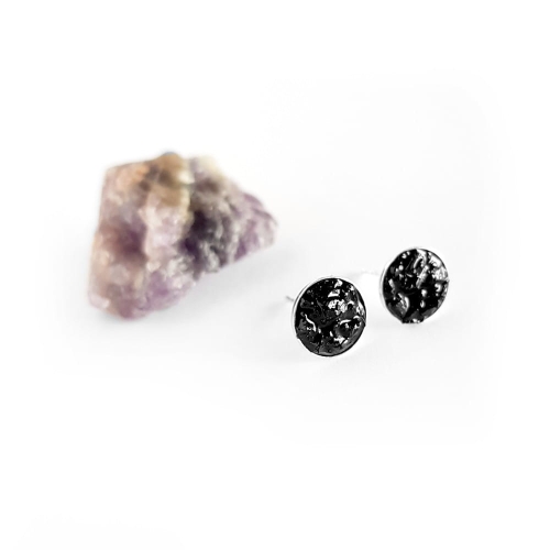 Kolczyki sztyfty kółeczka czarny turmalin w żywicy srebro p.925 Sparkles black