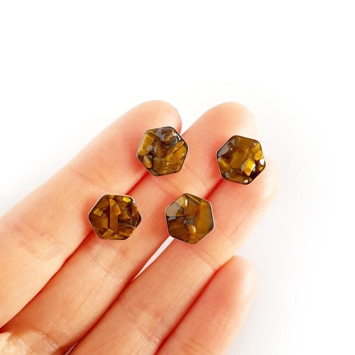 Kolczyki sztyfty heksagony tygrysie oko w żywicy srebro p.925 Sparkles black