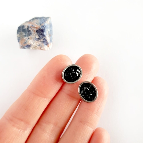 Kolczyki sztyfty owale czarny turmalin w żywicy stal chirurgiczna Sparkles black
