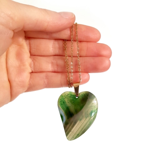 Naszyjnik unikat agat zielony podłużne serce na łańcuszku złota stal chirurgiczna