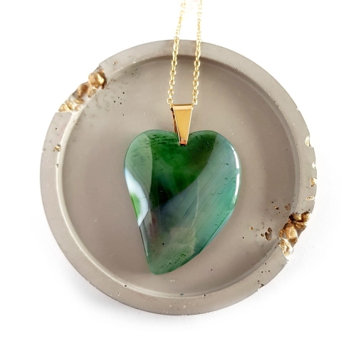 Naszyjnik unikat agat zielony podłużne serce na łańcuszku złota stal chirurgiczna