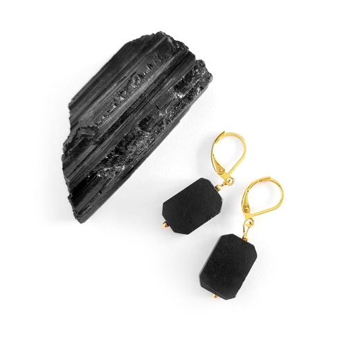 Kolczyki wiszące czarny turmalin bryłki złota stal chirurgiczna