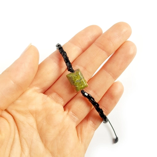 Męska bransoletka na sznurku unakit Little unakite cube polished black