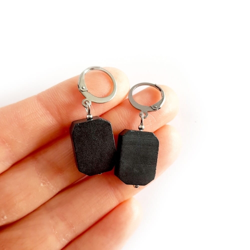 Kolczyki wiszące czarny turmalin bryłki stal chirurgiczna