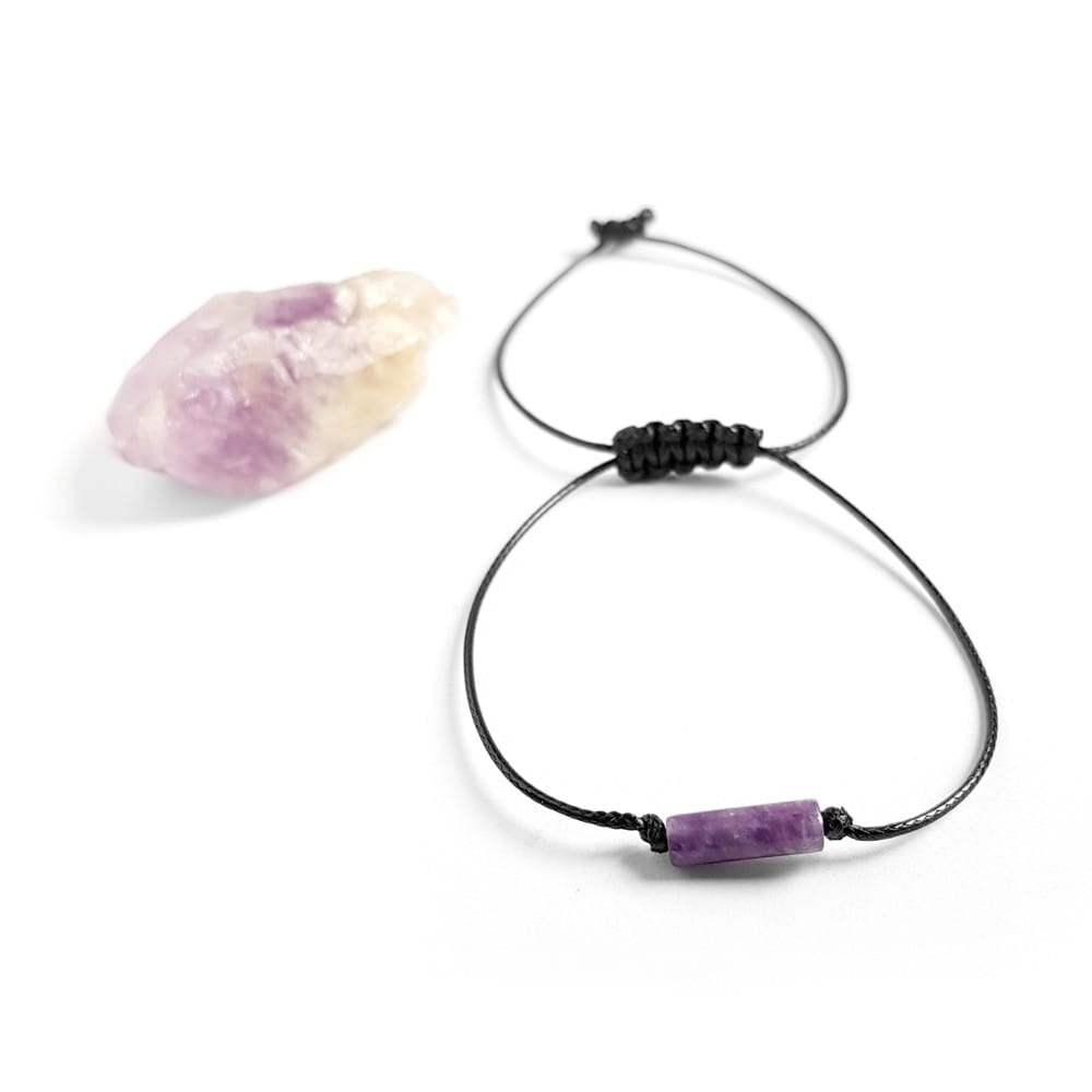 Bransoletka sugilit patyczek na czarnym sznurku Sugilite stick