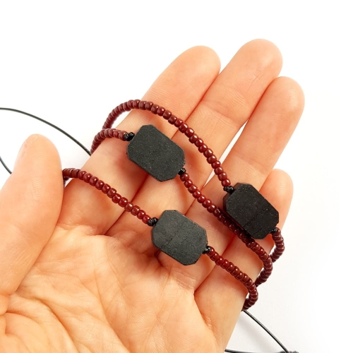 Męska bransoletka na sznurku czarny turmalin Little black cylinder polished brown