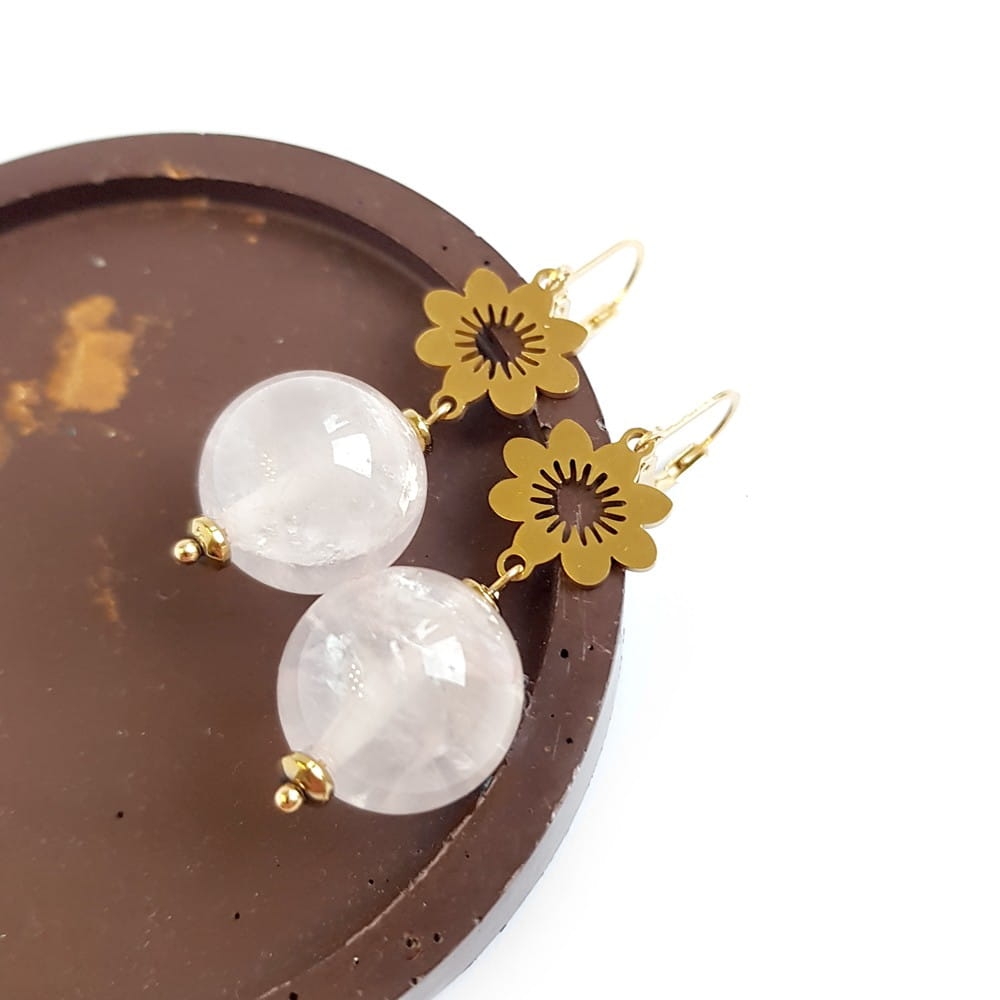 Kolczyki wiszące unikaty kwarc różowy, hematyt i kwiatki złota stal chirurgiczna