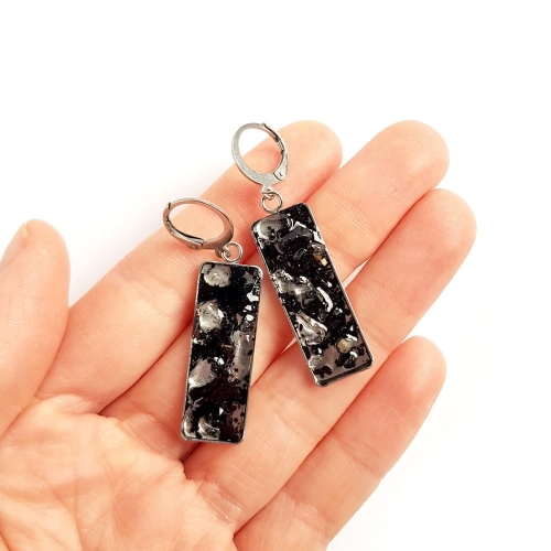 Kolczyki wiszące unikaty prostokąty czarny turmalin i kryształ górski w żywicy stal chirurgiczna Sparkles unique