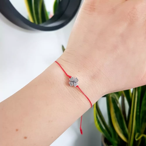 WishYou125 WEBP Bransoletka szczęścia srebrna koniczynka hematyt Magneska bransoletki czerwona nitka 2.webp