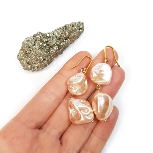 KST620 WEBP Kolczyki wiszące perły Magneska biżuteria 2.webp