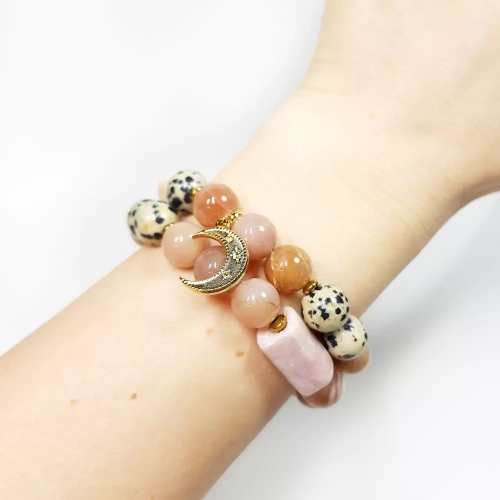 KAM777 WEBP Bransoletka z kamieni jaspis dalmatyńczyk, kamień słoneczny, różowy opal, hematyt i księżyc 3.webp