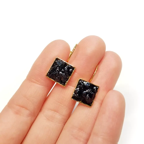 KST670 WEBP Kolczyki wiszące czarny turmalin kwadraty Magneska biżuteria 3.webp