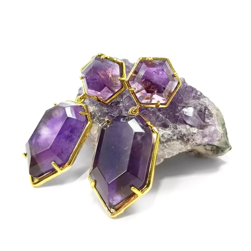 KST687 WEBP Kolczyki wiszące ametyst w złotych oprawach Magneska biżuteria.webp