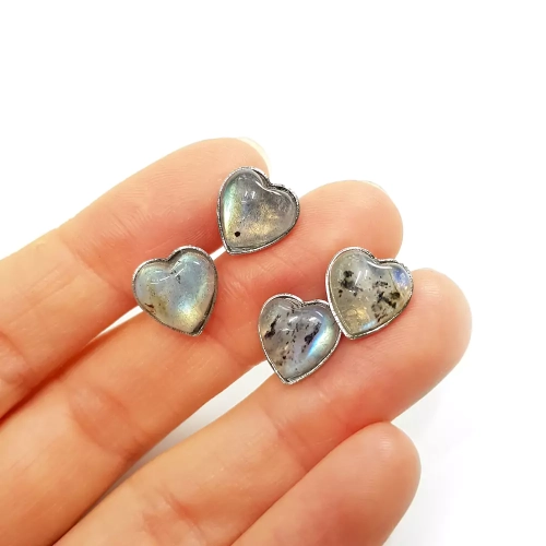 KST688 WEBP Kolczyki sztyfty labradoryt serca stal chirurgiczna Magneska biżuteria 2.webp