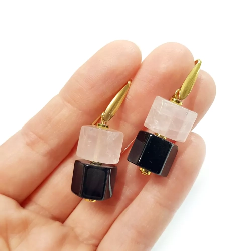 KST694 WEBP Kolczyki kwarc różowy i onyks stal chirurgiczna Magneska biżuteria 2.webp