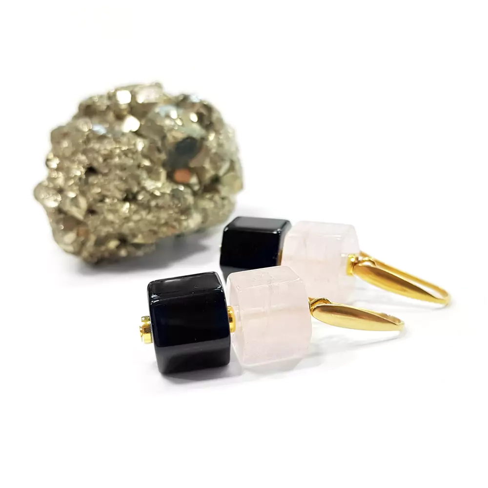 KST694 WEBP Kolczyki kwarc różowy i onyks stal chirurgiczna Magneska biżuteria.webp