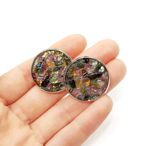 BROSZ007 WEBP Broszka kolorowy turmalin w żywicy Magneska biżuteria 3.webp