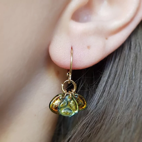 KST718 WEBP Kolczyki wiszące mini płatki Magneska biżuteria.webp