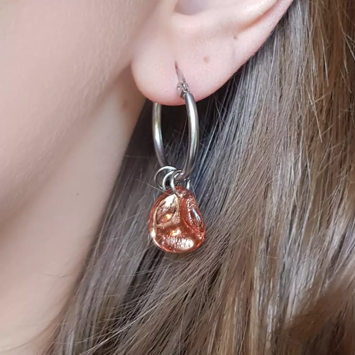 KST723 WEBP Kolczyki płatki wiszące Magneska biżuteria 4.webp