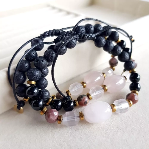 SZN1016 WEBP Bransoletka kwarc różowy, rodochrozyt, czarny turmalin i lawa wulkaniczna Magneska biżuteria 3.webp