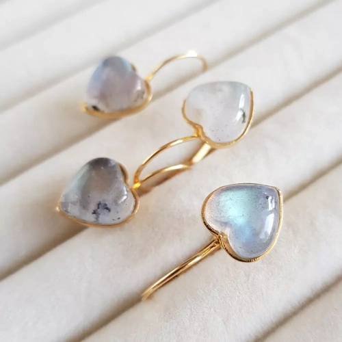 KST730 WEBP Kolczyki wiszące serca labradoryt Magneska biżuteria 2.webp