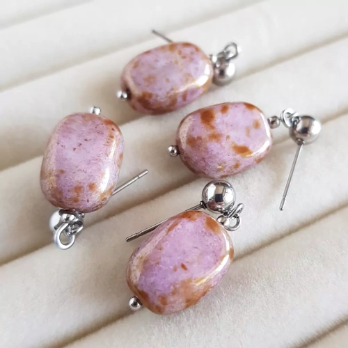 KST732 WEBP Kolczyki wiszące pastylki szklane Magneska biżuteria handmade 2.webp