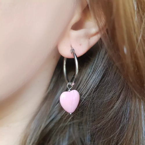 KST736 WEBP Kolczyki różowe serca Magneska biżuteria 3.webp