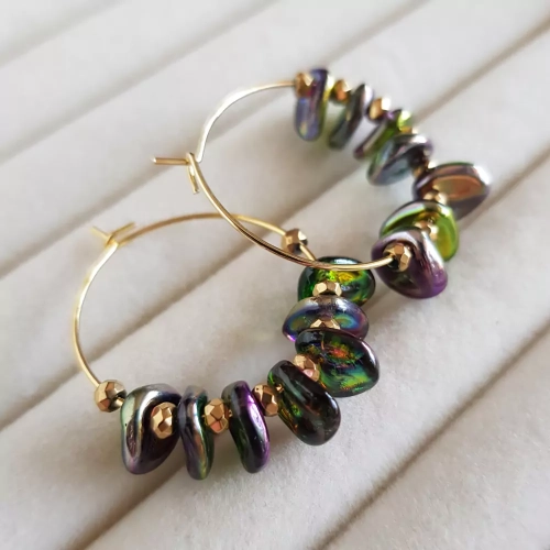 KST737 WEBP Kolczyki koła szklane płatki i hematyt Magneska biżuteria.webp