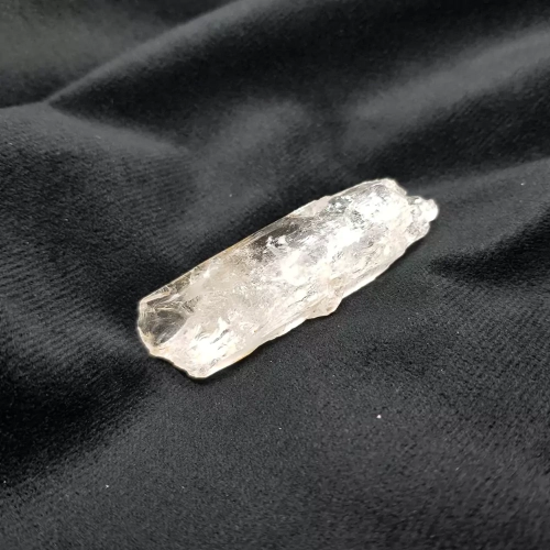 KRG025 WEBP Kryształ górski 14g bryłki.webp
