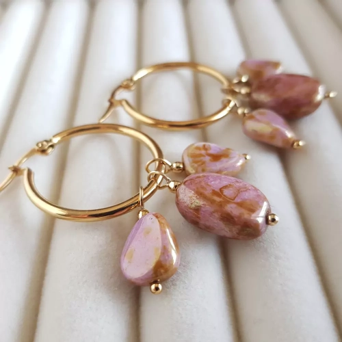 KST739 WEBP Kolczyki szklane Verre różowe pastylki na kółeczkach Magneska biżuteria 2.webp