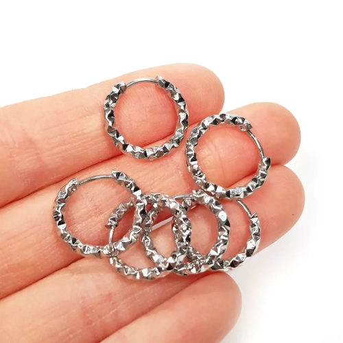 KST751 WEPB Kolczyki kółeczka diamentowe stal chirurgiczna Magneska biżuteria 3.webp