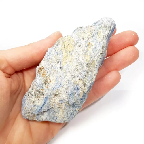 KYAN001 WEBP Kyanit bryłka surowa Magneska 3.webp