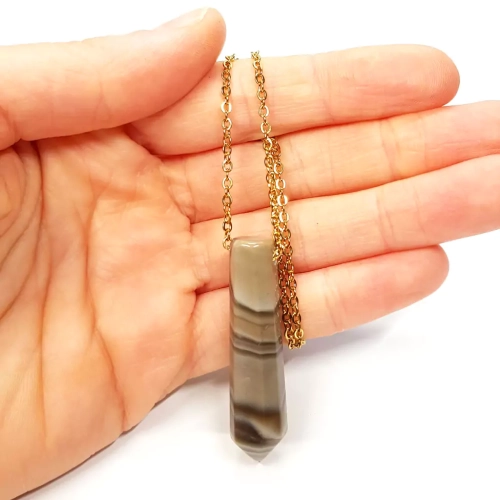 NAW970 WEBP Naszyjnik unikat krzemień pasiasty sopel złota stal chirurgiczna v.2 3.webp