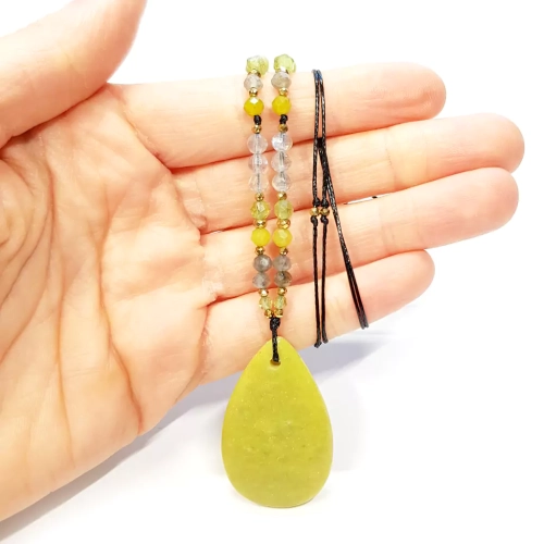 NAW975 WEBP Naszyjnik unikat regulowany jadeit, peridot, labradoryt i hematyt Magneska biżuteria 3.webp