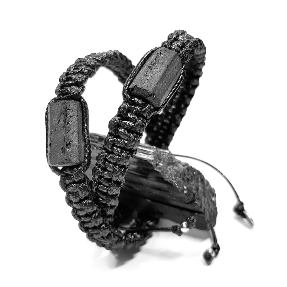 MES322 WEBP Męska bransoletka makramowa czarny turmalin Magneska biżuteria.webp