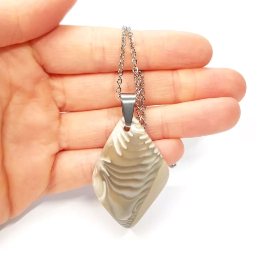 NAW987 WEBP Naszyjnik krzemień pasiasty Magneska biżuteria 2.webp