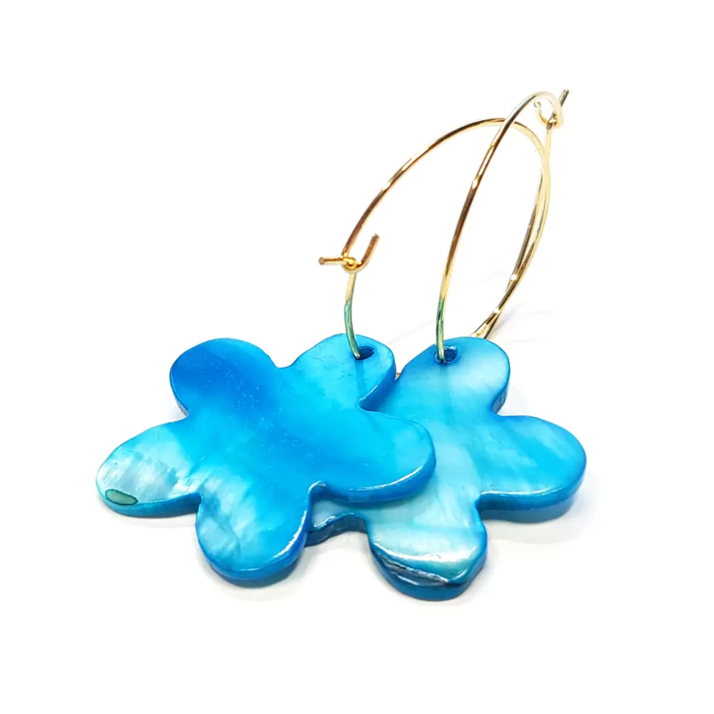 KST765 WEBP Kolczyki wiszące niebieskie kwiatki na złotych kółeczkach stal chirurgiczna Magneska.webp