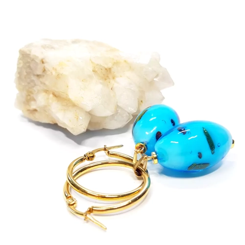 KST767 WEBP Kolczyki niebieskie oliwki na złotych kółeczkach Magneska 2.webp